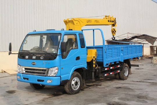 點擊查看詳細信息<br>標(biāo)題：東風(fēng)隨車吊 閱讀次數(shù)：3146