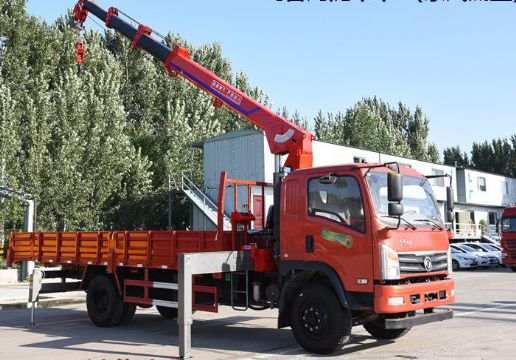 點擊查看詳細信息<br>標(biāo)題：6.3噸東風(fēng)隨車吊 閱讀次數(shù)：1908