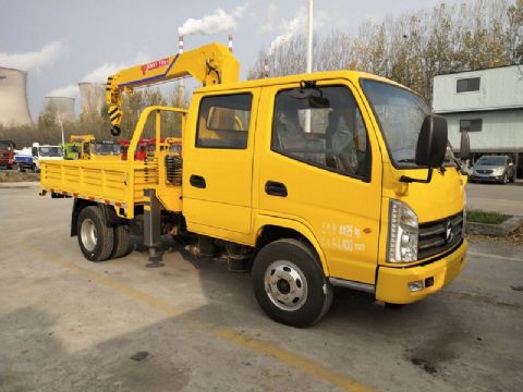 點(diǎn)擊查看詳細(xì)信息<br>標(biāo)題：凱馬雙排隨車吊 閱讀次數(shù)：2146
