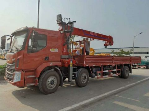 點(diǎn)擊查看詳細(xì)信息<br>標(biāo)題：柳汽前四后四隨車吊 閱讀次數(shù)：2069