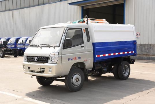 點(diǎn)擊查看詳細(xì)信息<br>標(biāo)題：4.5方汽油垃圾車 閱讀次數(shù)：2084